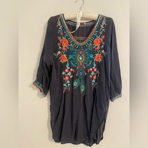 Johnny Was navy blue embroidered tunic